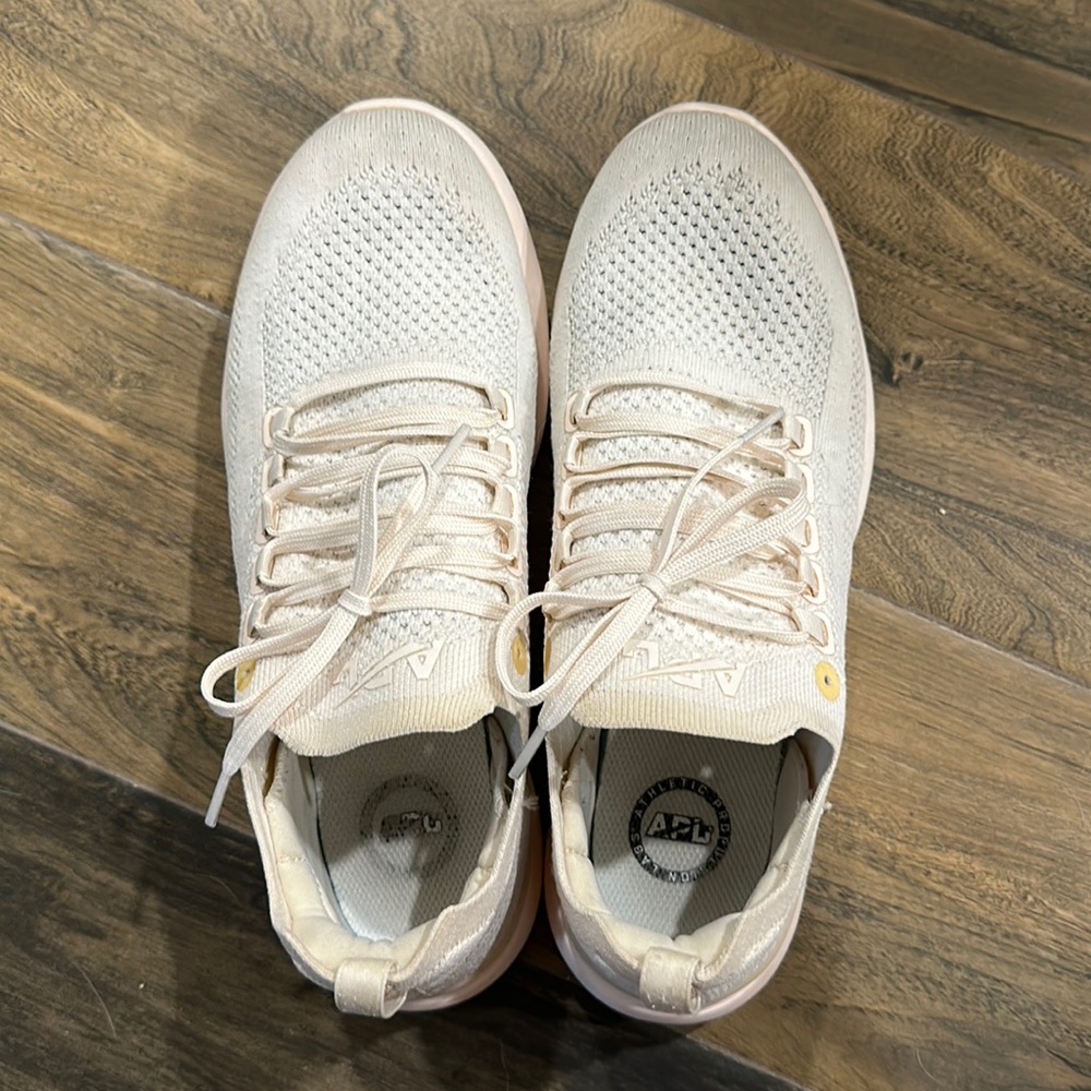 APL Techloom Breeze